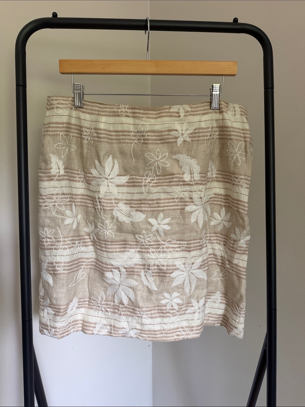 Talbots Petites Irish Linen Floral Embroidered Skirt